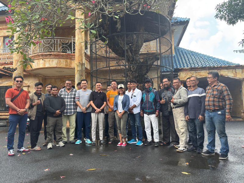 Pengurus Tani Merdeka Provinsi Bali bersama Zulfikar DPRD Prov. Bali, 5 Juli 2025 di Bali. Fotobali.okedaily.com/ 