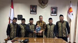 Dewan Pengurus Wilayah (DPW) Hidayatullah Provinsi Bali melakukan kunjungan silaturahim ke Kantor Dewan Perwakilan Rakyat Daerah (DPRD) Provinsi Bali pada Senin, 29 September 2025 di Ruangan Fraksi Gerindra, Panjer, Denpasar Selatan.  © Okedaily Bali 