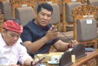 Rapat kerja DPRD Kota Denpasar membahas penataan Muara Tukad Rangda. Penataan ini diharapkan dapat mendukung aktivitas nelayan dan pengembangan wisata bahari di Kota Denpasar. ©OkeDailyBali [Foto: Istimewa]