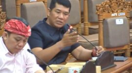 Rapat kerja DPRD Kota Denpasar membahas penataan Muara Tukad Rangda. Penataan ini diharapkan dapat mendukung aktivitas nelayan dan pengembangan wisata bahari di Kota Denpasar. ©OkeDailyBali [Foto: Istimewa]