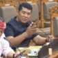 Rapat kerja DPRD Kota Denpasar membahas penataan Muara Tukad Rangda. Penataan ini diharapkan dapat mendukung aktivitas nelayan dan pengembangan wisata bahari di Kota Denpasar. ©OkeDailyBali [Foto: Istimewa]