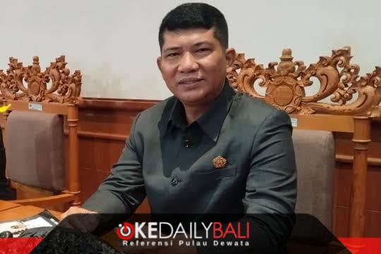 Anggota DPRD Denpasar, I Gede Tommy Sumertha dorong sinergitas pemerintah pusat, provinsi dan kota untuk percepat pembangunan Denpasar. ®okedailybali [Foto: Istimewa]